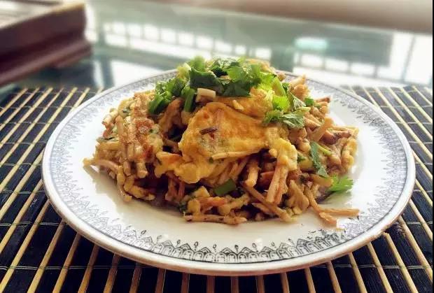 它是“天然抗生素”，不仅能消炎抗菌，还能治疗痛风，春天不吃太可惜