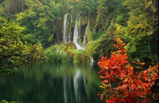 世界上12个风景如画的绝美水域