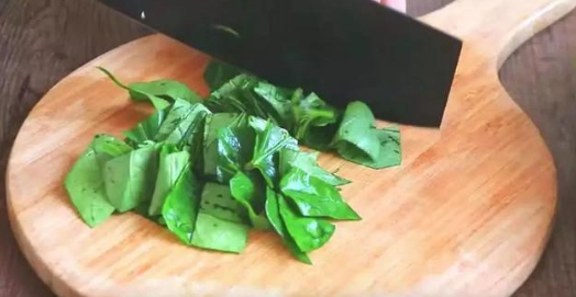 糖尿病人吃红薯叶，能够降血糖？老人经常吃，身体会收获4种好处