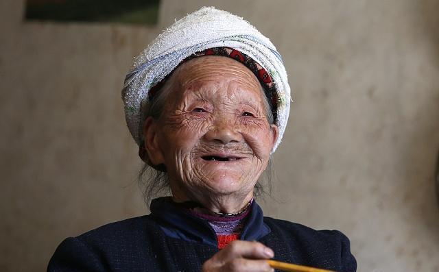 104岁老人患肺气肿，却能健康长寿，他的养肺秘籍或许值得借鉴