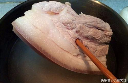 正宗回锅肉，肥而不腻特别下饭，看一遍就能学会