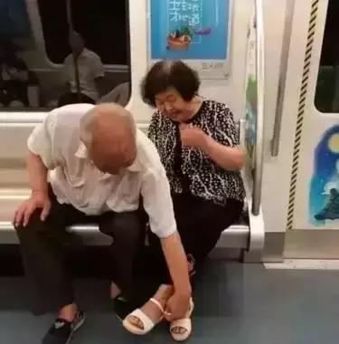 老伴，老伴，老来相伴—老人在老伴走后的寄语，看哭多少同龄人！