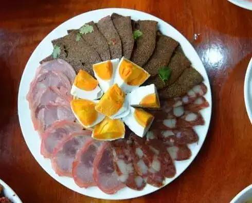 云南农村“八大碗”,经久不衰的美食经典!你吃了几碗？