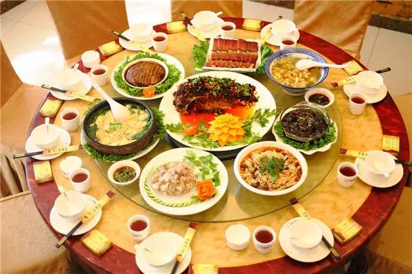 云南农村“八大碗”,经久不衰的美食经典!你吃了几碗？