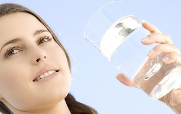 符合这10个特征，说明身体亚健康，第9个超过一半的人有