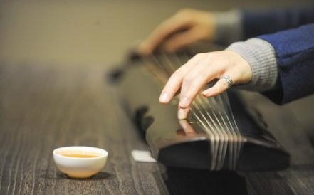 人生八大雅事，琴棋书画诗酒茶