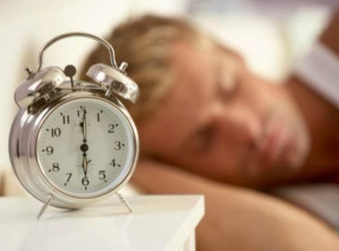 脂肪肝为何常发生在亚健康人群？这3点若占其一，就要小心了