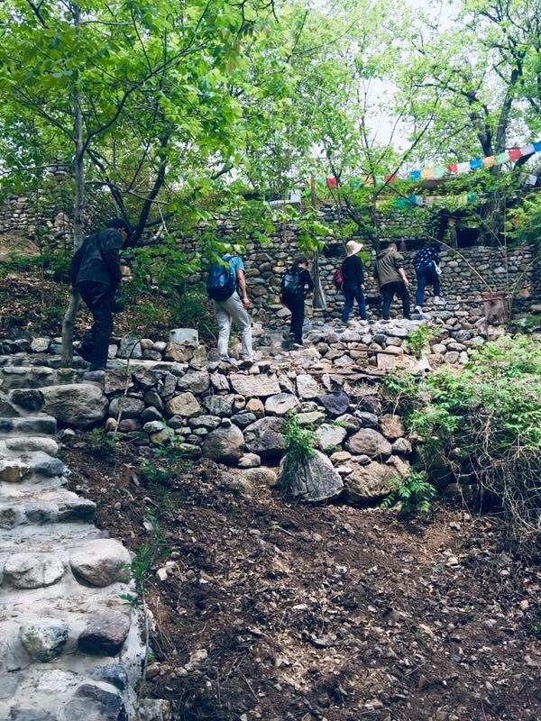 老梆子口楼村旅游拜见农民画家吕小二 ——摄影制作刘群力等