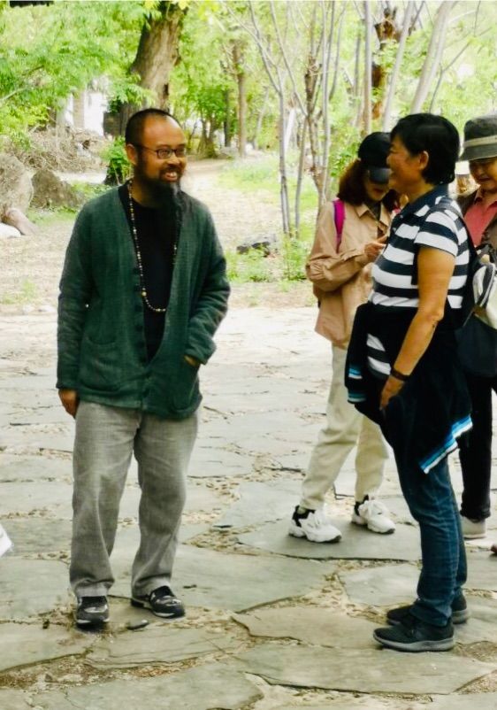 老梆子口楼村旅游拜见农民画家吕小二 ——摄影制作刘群力等