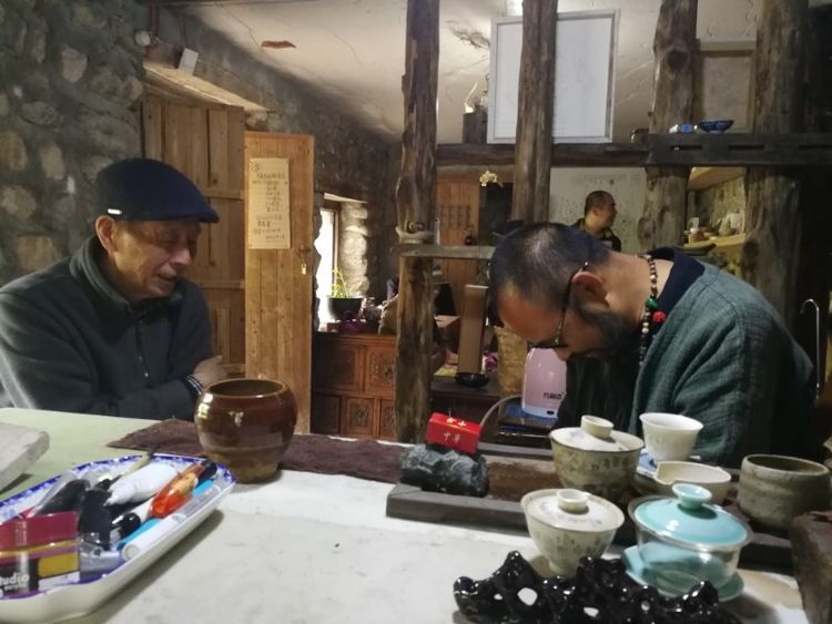 老梆子口楼村旅游拜见农民画家吕小二 ——摄影制作刘群力等