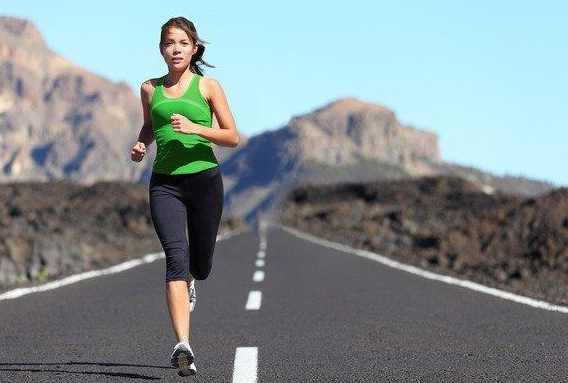 最适合青少年和老年人的运动是什么？慢跑！没有之一