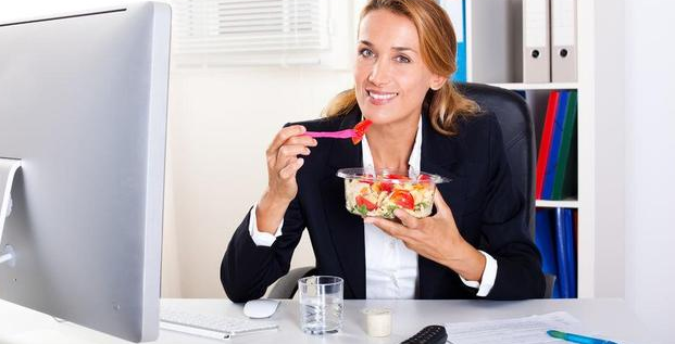 愉快心情吃出来 研究发现饮食均衡缓解抑郁