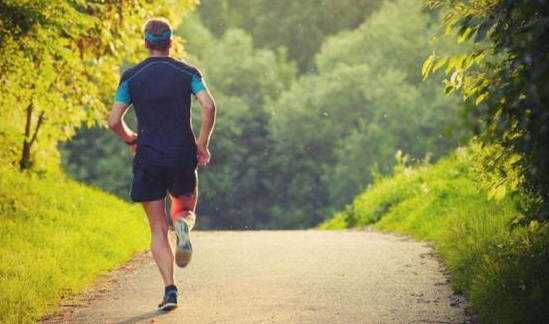 中老年人最适合的运动项目是什么？这3点原因告诉你