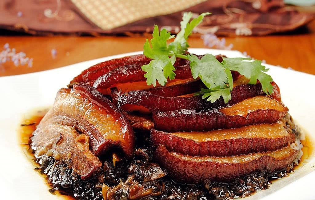 梅菜扣肉的家庭做法，家宴硬菜。