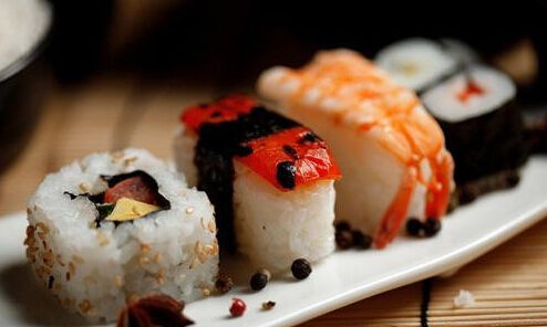 日本人普遍不运动，为何还全球最长寿？答案仅1个字—吃！