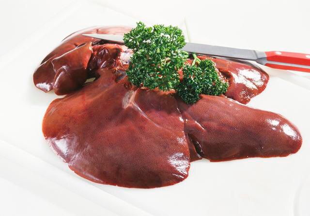 高血压“催化剂”不止是盐，还有饭桌上的3种肉，尽量少吃，血压会爆表