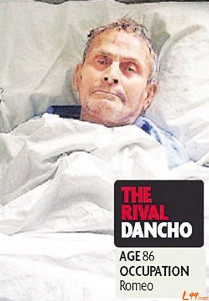 令人汗颜的疯狂老人