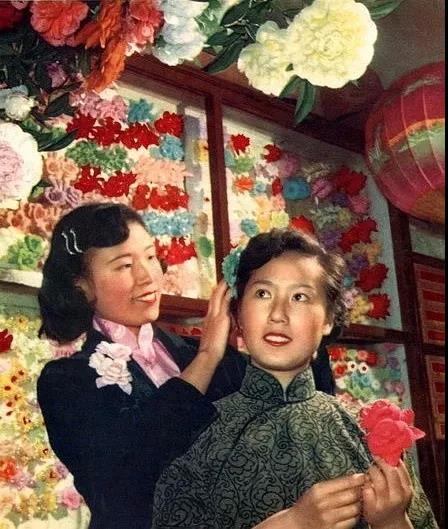 那个年代的妇女，真漂亮！