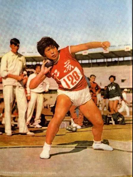 那个年代的妇女，真漂亮！