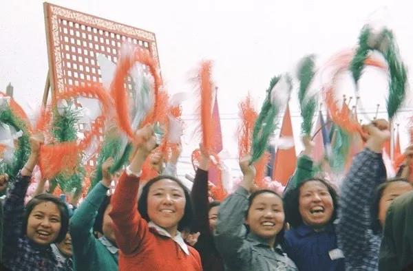 那个年代的妇女，真漂亮！