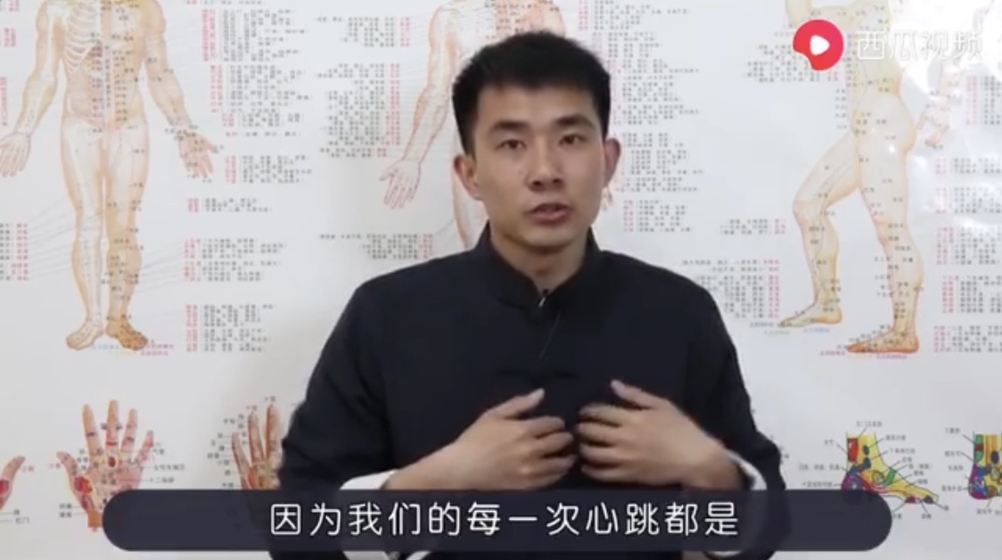 小视频  坚持常吃3种食材，心脏健康强壮