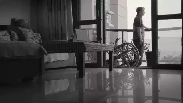 一位母亲给四位儿子的遗书:谢谢你们照顾我,但我后悔生下了你们！